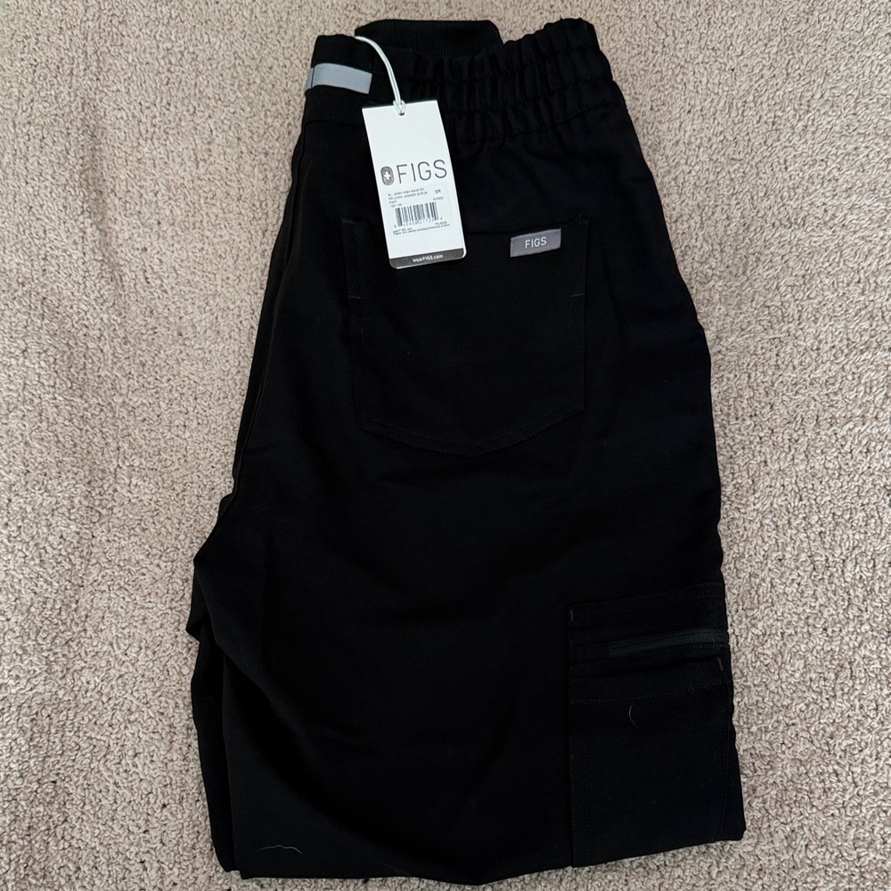 FIGS High Waisted Relaxed Jogger scrub pants